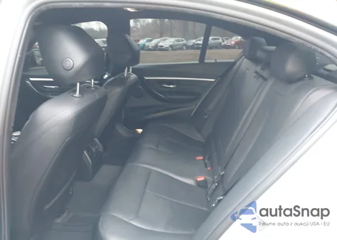 2018 BMW 330I xDrive z USA, uszkodzony, nr VIN WBA8D9C55JA013709